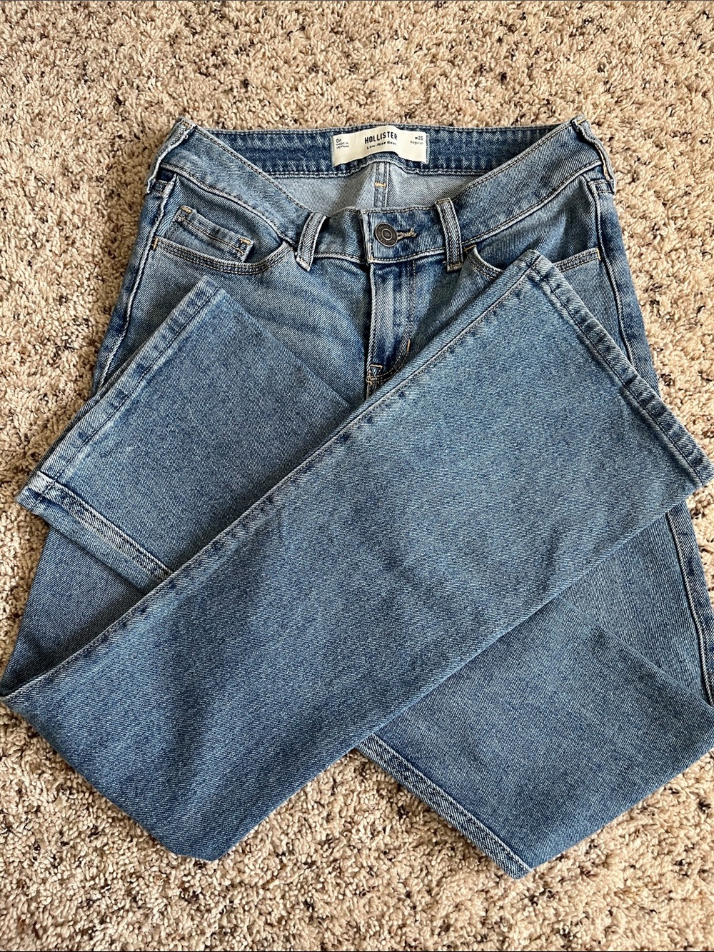 Hollister Low-Rise Bootcut Jeans Medium Blue Wash Size 0 Regular - Picture 5 of 8